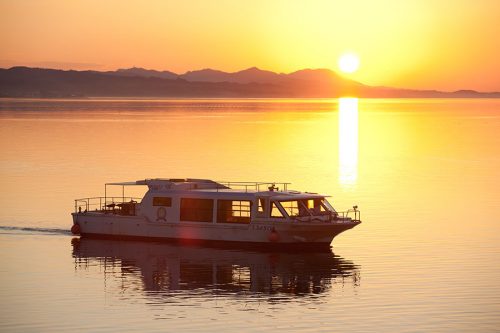 夏季限定 鳥取 浦富海岸 山陰松島遊覧船 夏の夕日と漁火クルージング No 104 鳥取ツアーズ